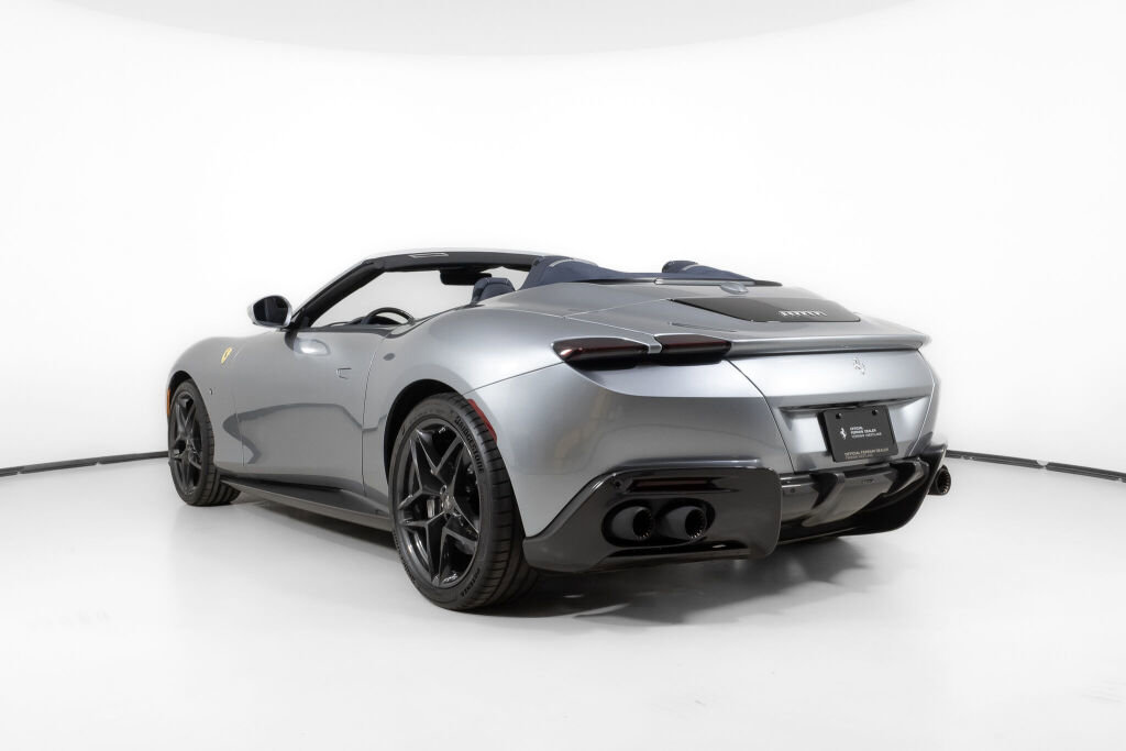 Used 2025 Ferrari Roma Spider image 4