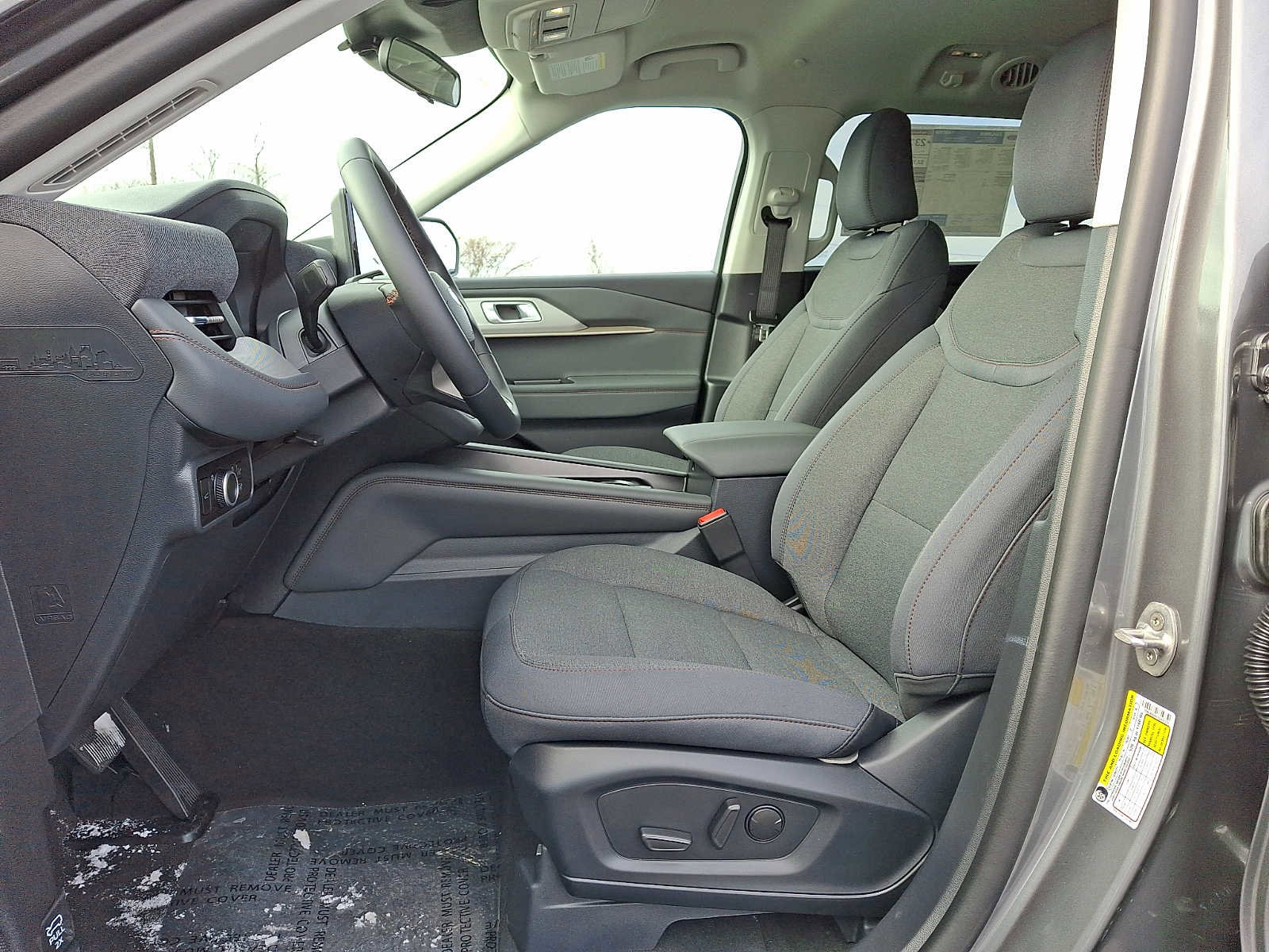 New 2026 Ford Explorer Active AWD/4WD image 11