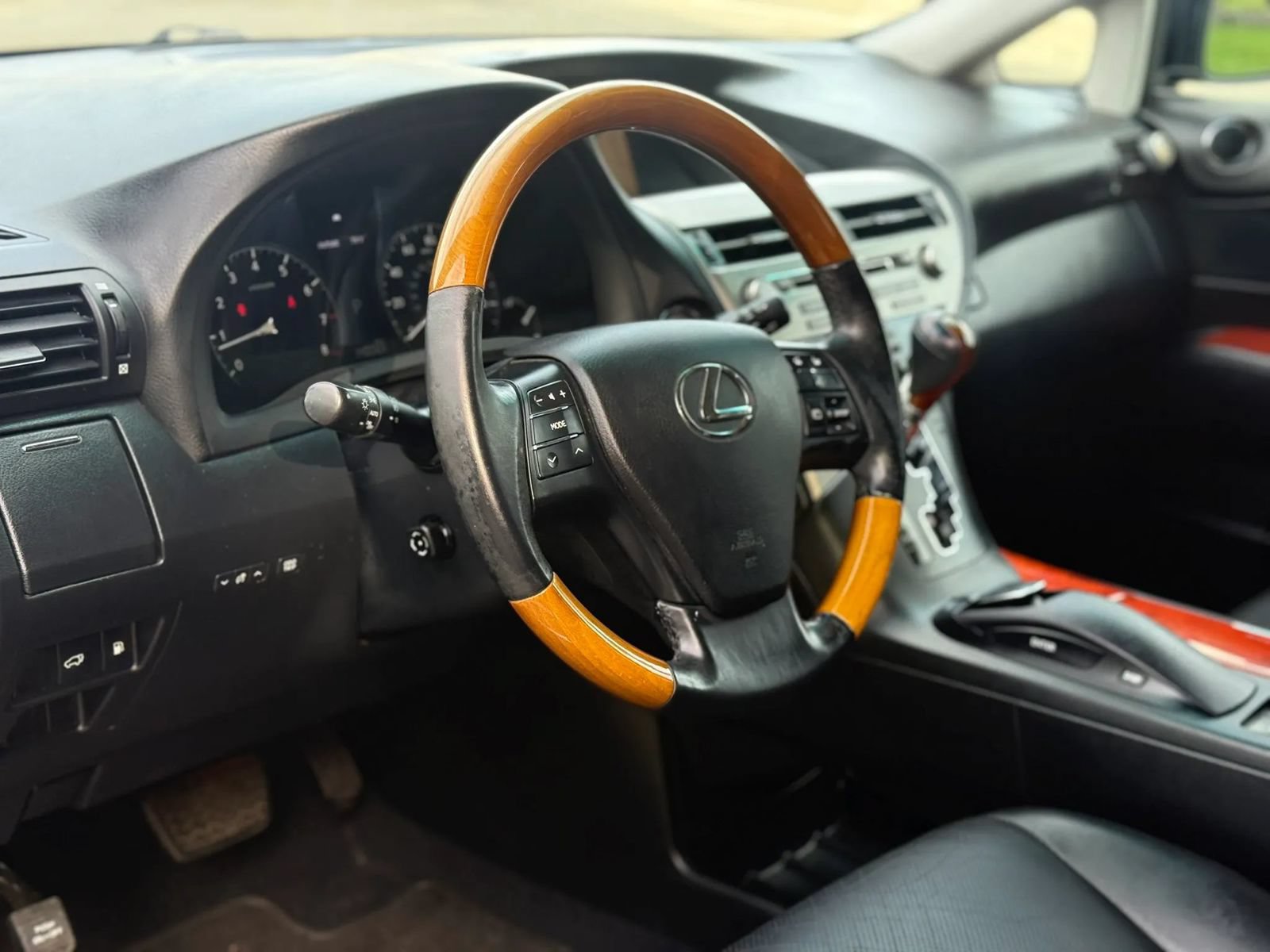 Used 2010 Lexus RX 350 AWD image 10