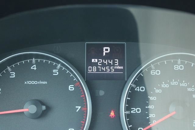 Used 2014 Subaru Legacy 2.5i Premium AWD/4WD image 23
