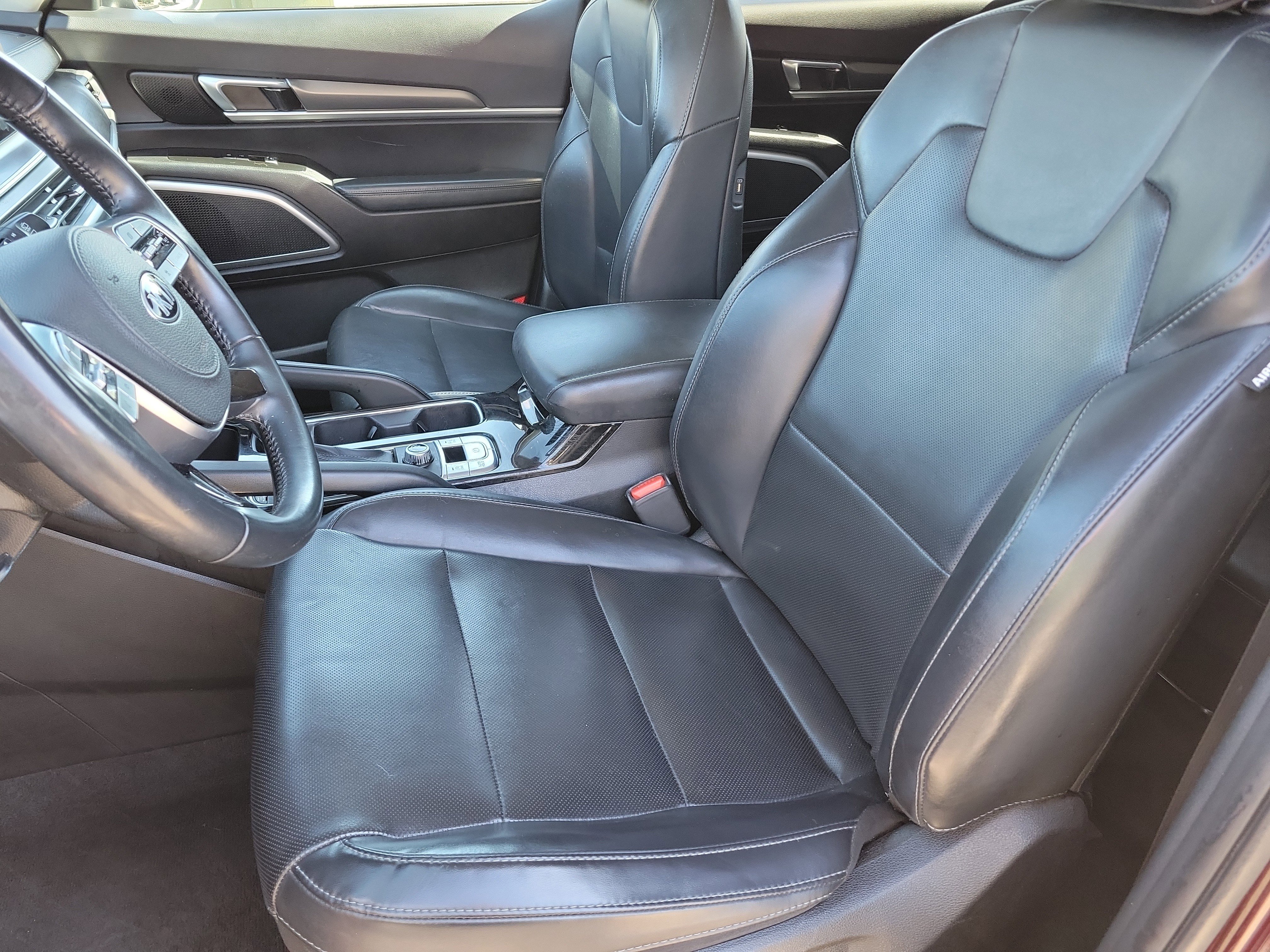 Used 2020 Kia Telluride S w/ S 8 Passenger Seating Package image 4