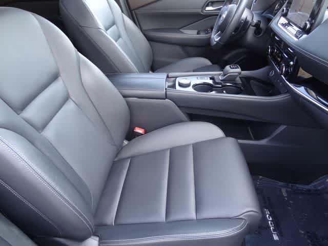 Used 2023 Nissan Rogue SL w/ SL Premium Package AWD/4WD image 19