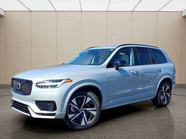 Used 2023 Volvo XC90 T8 Plus AWD/4WD image 2