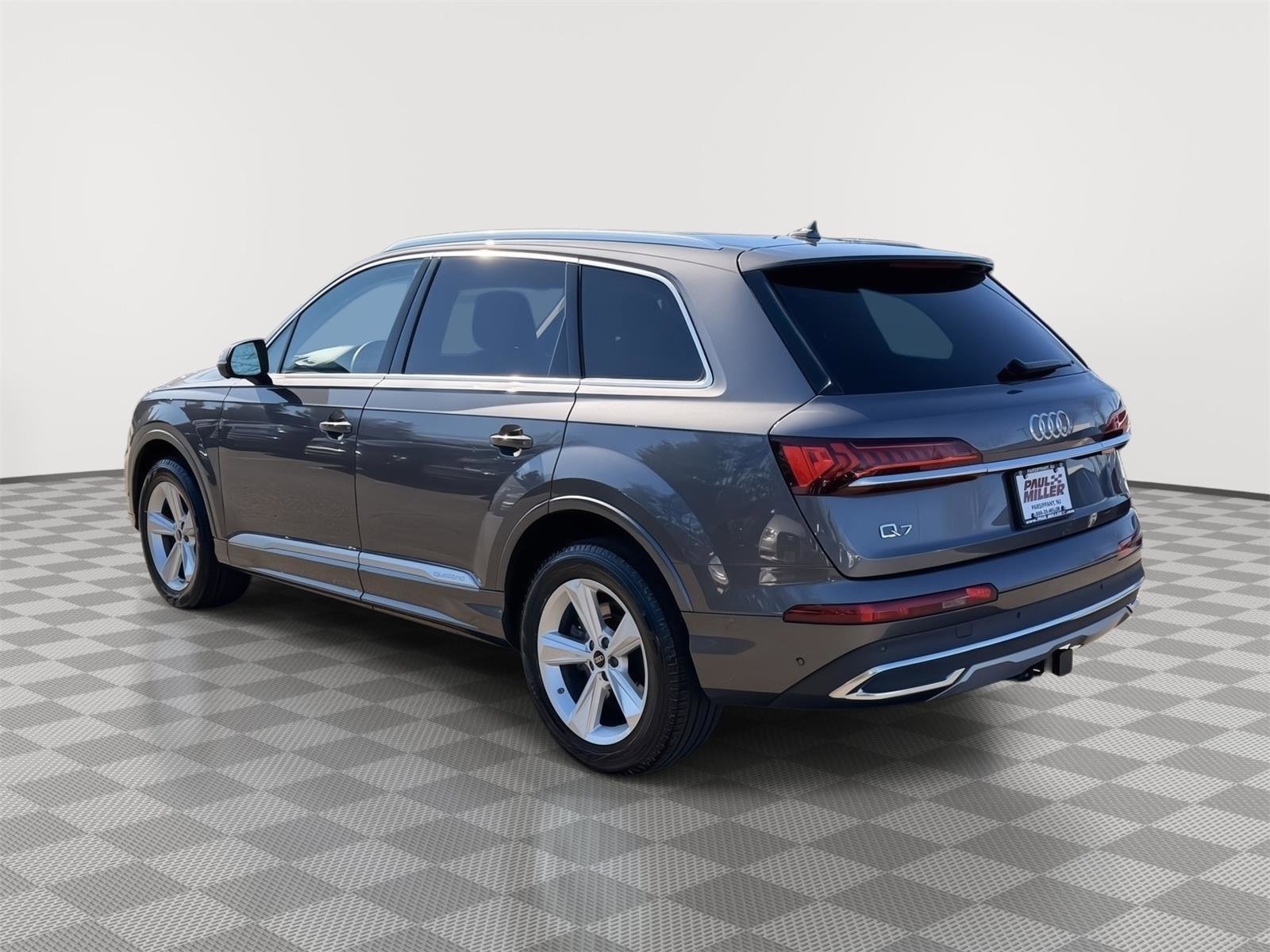 Used 2023 Audi Q7 Premium Plus w/ Premium Plus Package image 4