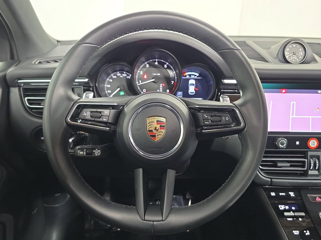 Certified 2026 Porsche Macan AWD/4WD image 14