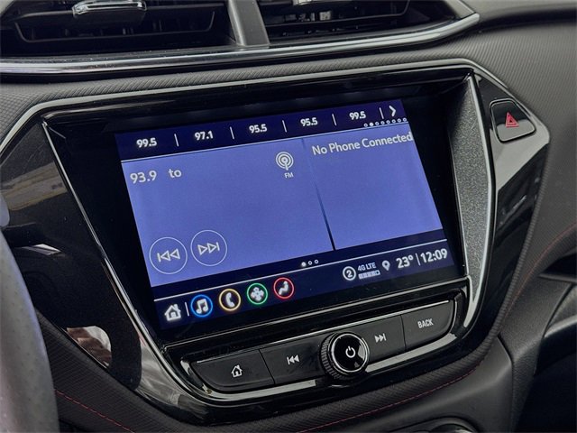 Used 2021 Chevrolet TrailBlazer RS w/ Technology Package image 14