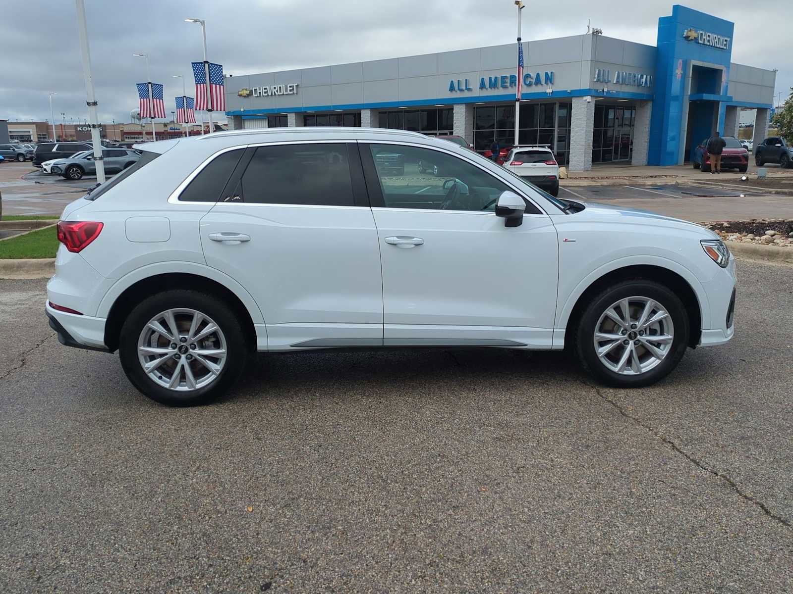 Used 2024 Audi Q3 2.0T Premium image 9