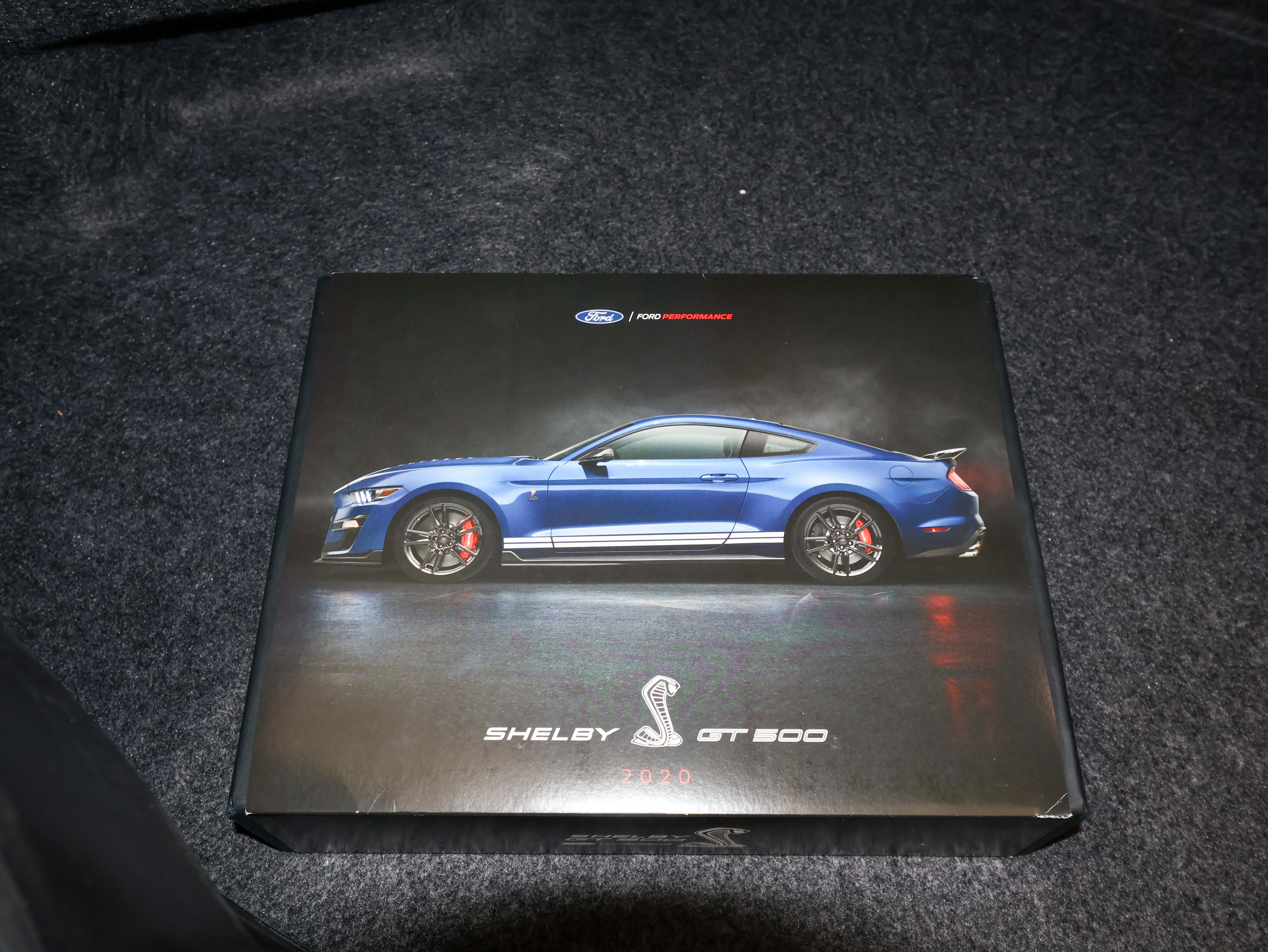 Used 2020 Ford Mustang Shelby GT500 w/ Carbon Fiber Track Pack RWD image 14