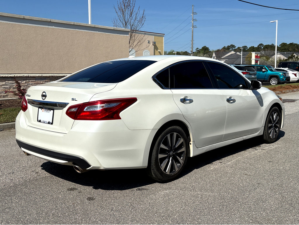 Used 2017 Nissan Altima 2.5 SL w/ Moonroof Package image 20