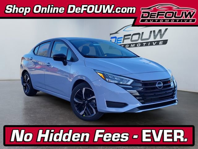 New 2025 Nissan Versa SR w/ Trunk Package