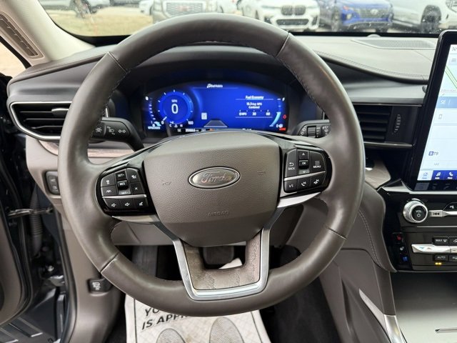 Certified 2023 Ford Explorer Platinum w/ Technology Package image 22