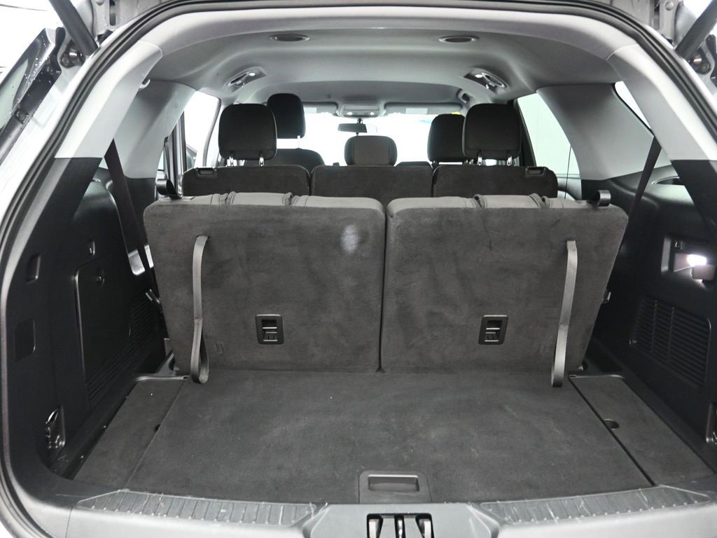 Certified 2022 Ford Explorer XLT image 33