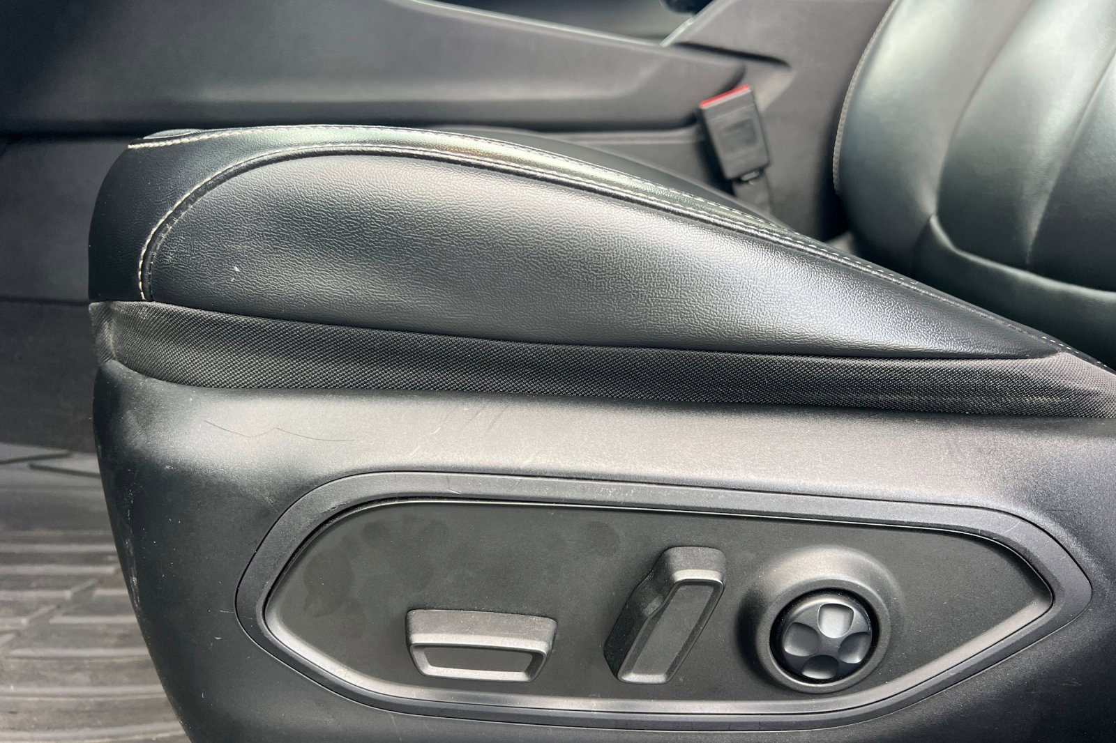 Used 2021 Jeep Grand Cherokee L Limited image 13