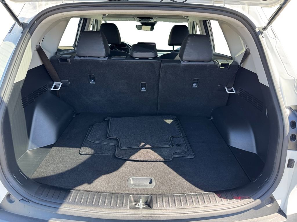 Used 2023 Kia Seltos S w/ Navigation Package FWD image 14