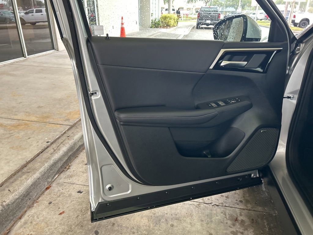 New 2026 Mitsubishi Outlander SE image 35