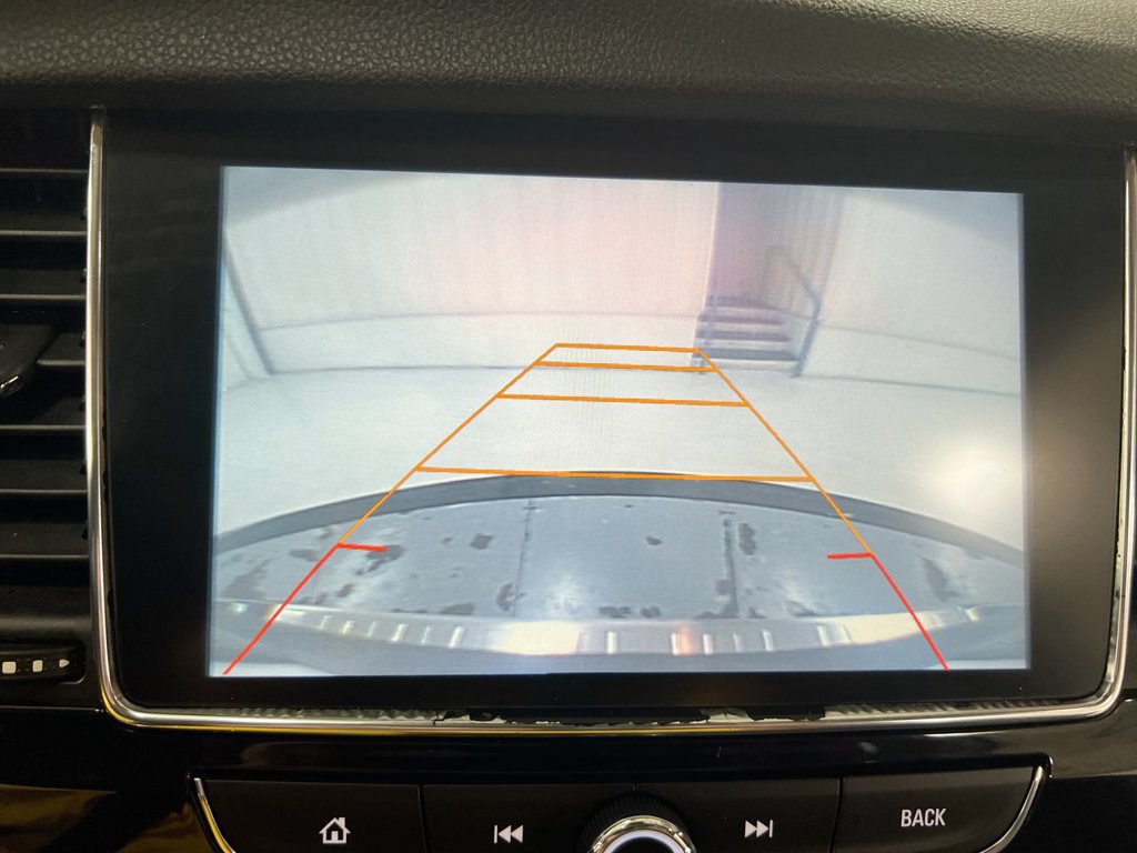 Used 2017 Buick Encore Preferred w/ Experience Buick Package FWD image 16