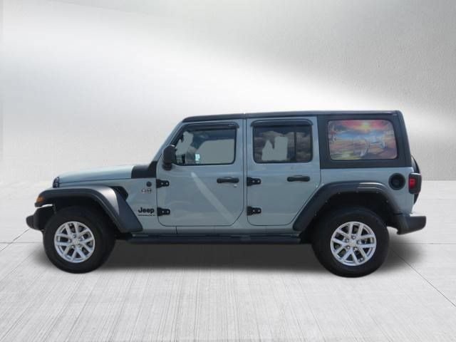Used 2023 Jeep Wrangler Unlimited Sport AWD/4WD image 5