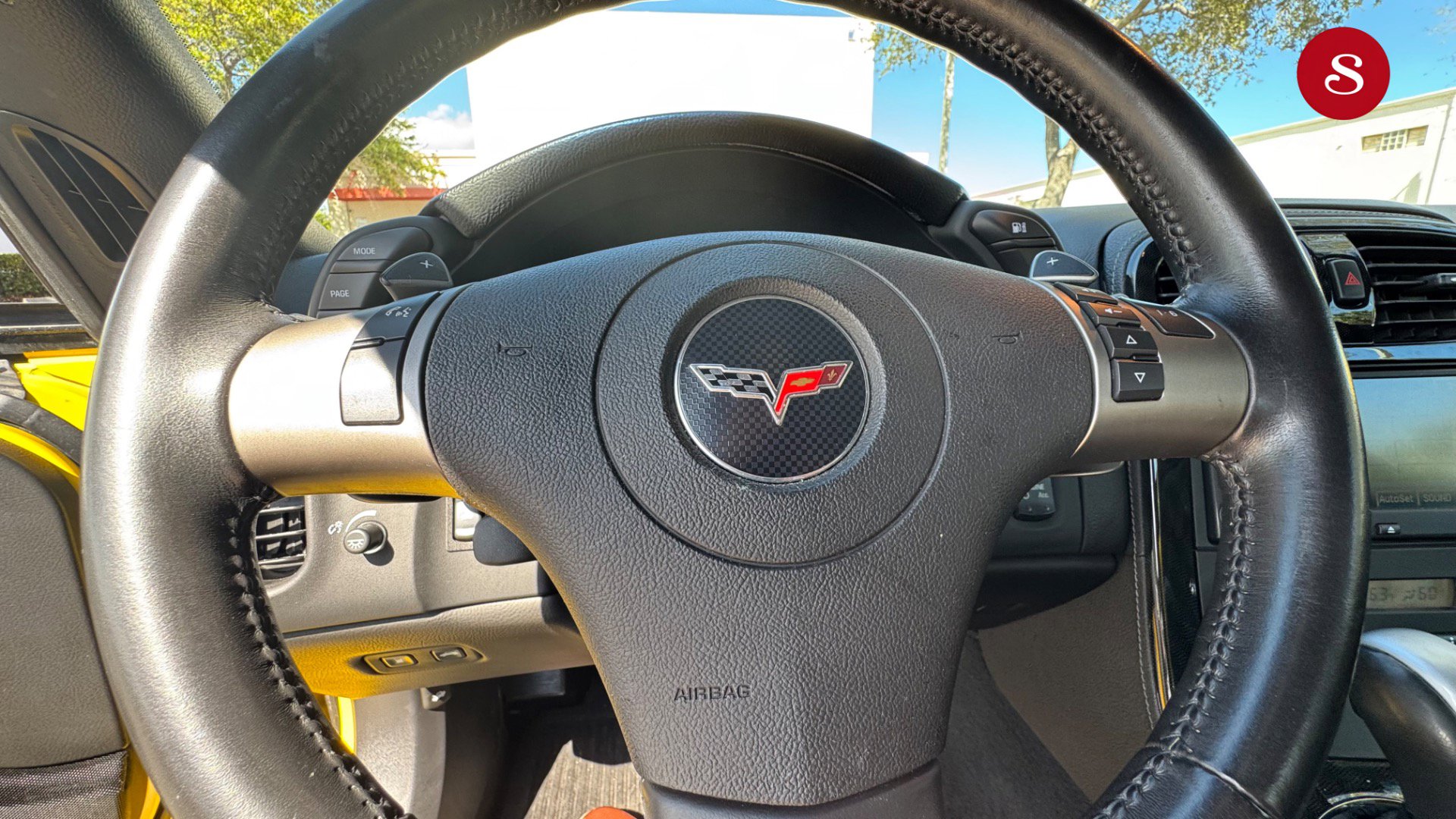 Used 2010 Chevrolet Corvette Convertible w/ Preferred Equipment Group image 11