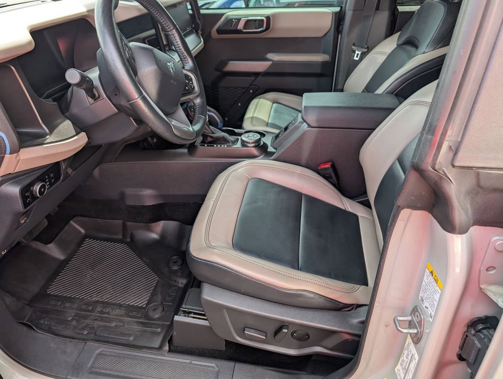 Used 2023 Ford Bronco Wildtrak AWD/4WD image 11