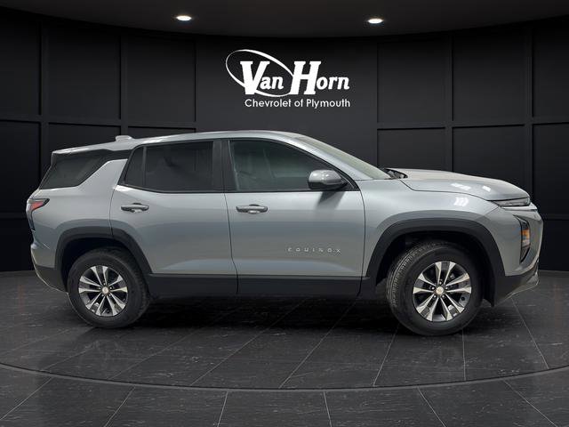 New 2026 Chevrolet Equinox LT w/ Convenience Package II image 2