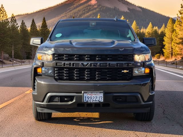 Used 2021 Chevrolet Silverado 1500 Custom w/ Safety Confidence Package RWD image 3