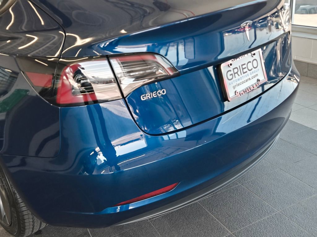 Used 2023 Tesla Model 3 Standard Range image 10