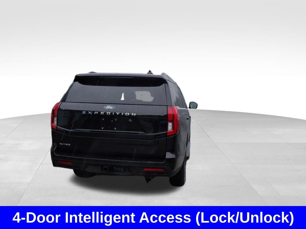 Used 2025 Ford Expedition Active AWD/4WD image 10