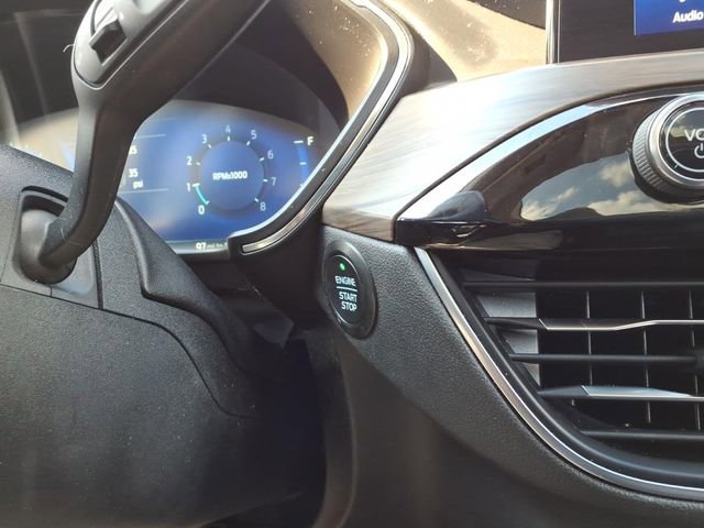 Certified 2020 Ford Escape Titanium image 25