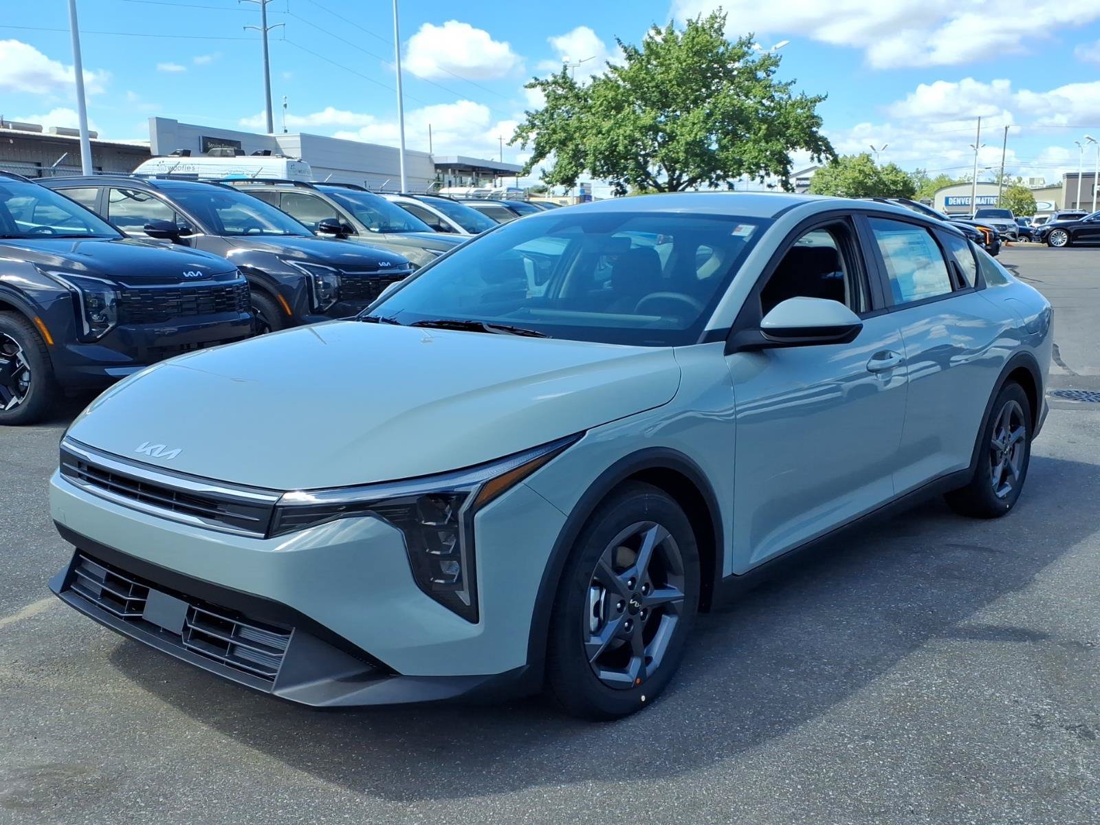 New 2026 Kia K4 FWD image 3