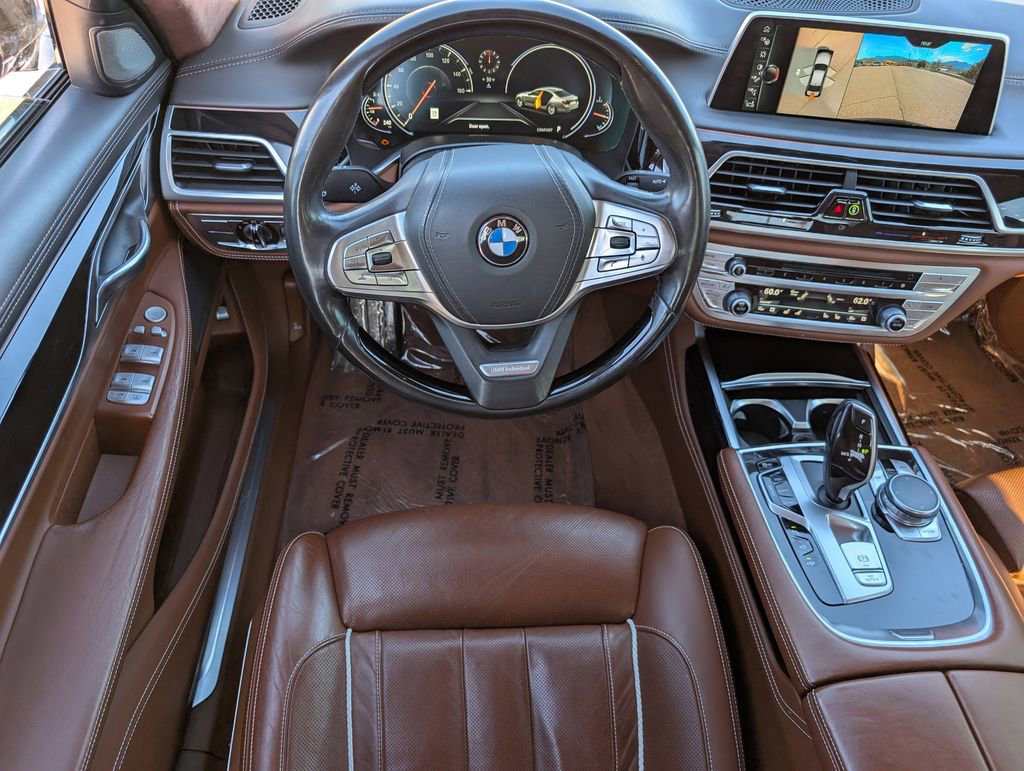 Used 2016 BMW 750i xDrive image 25