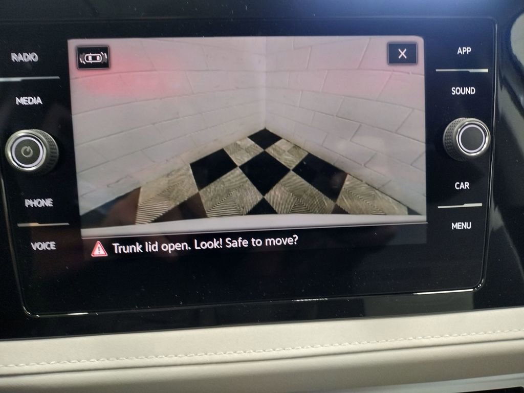 New 2025 Volkswagen Taos SE image 8