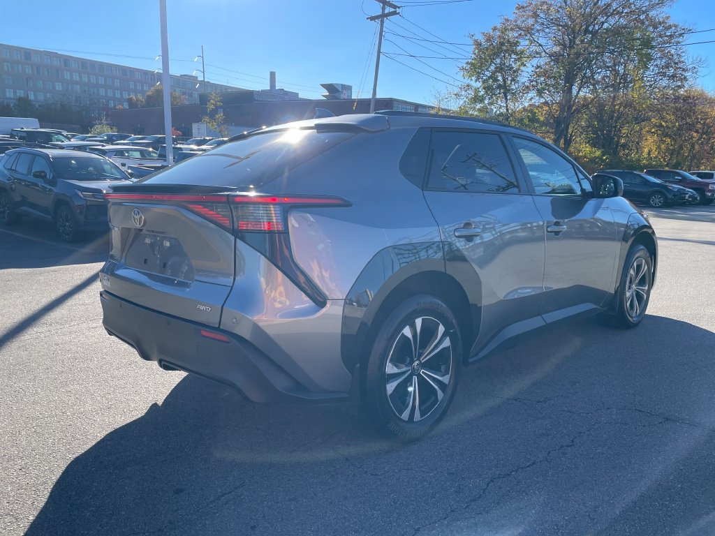 Used 2024 Toyota bZ4X AWD w/ Weather Package image 5