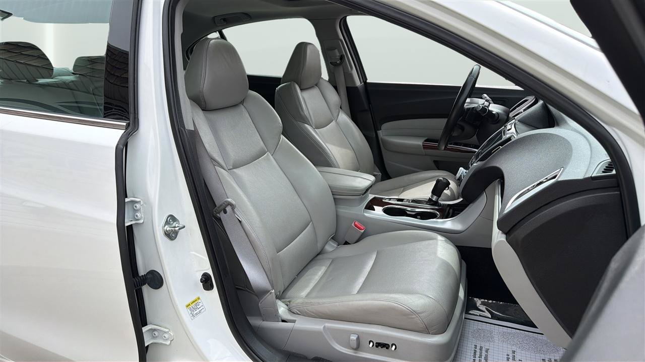 Used 2015 Acura TLX w/ Technology Package FWD image 14