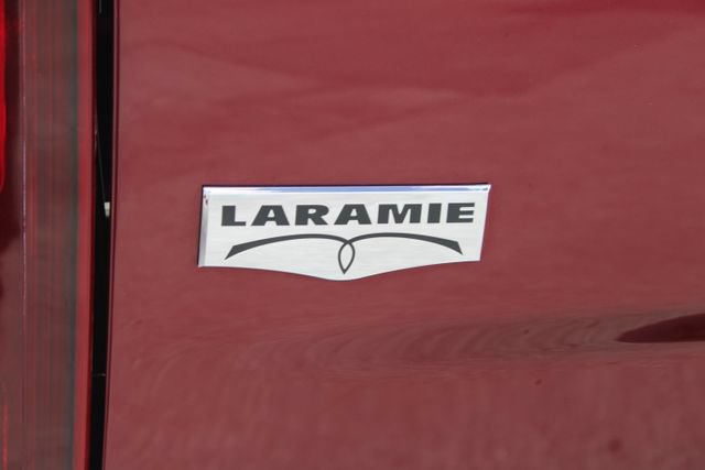 Used 2018 RAM 2500 Laramie w/ Sport Appearance Group AWD/4WD image 13