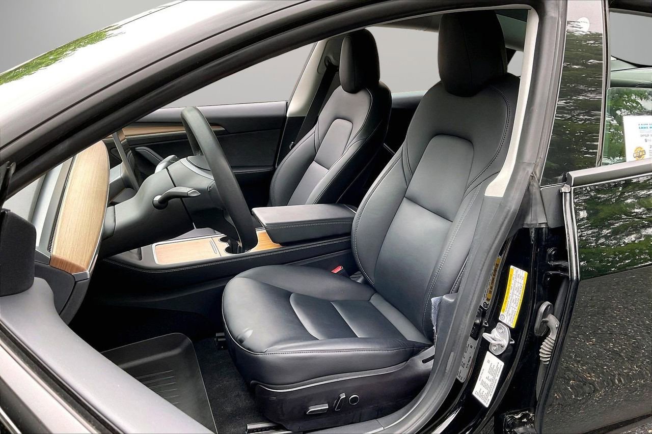 Used 2022 Tesla Model 3 Long Range AWD/4WD image 23