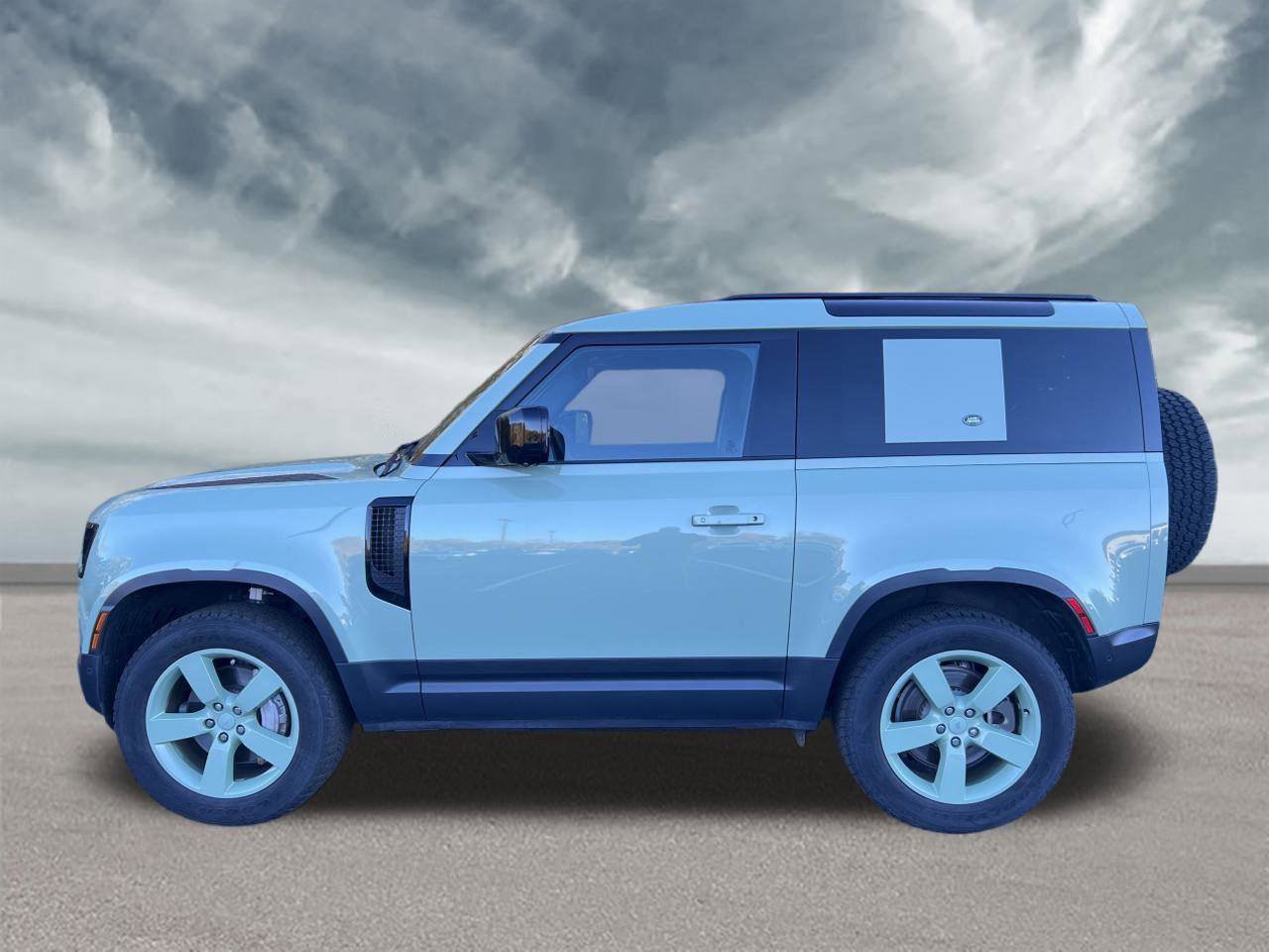 Used 2023 Land Rover Defender 110 75th Limited Edition AWD/4WD image 2