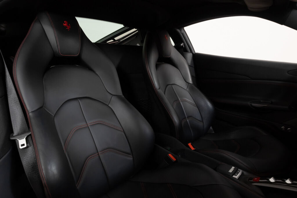 Certified 2018 Ferrari 488 GTB RWD image 38