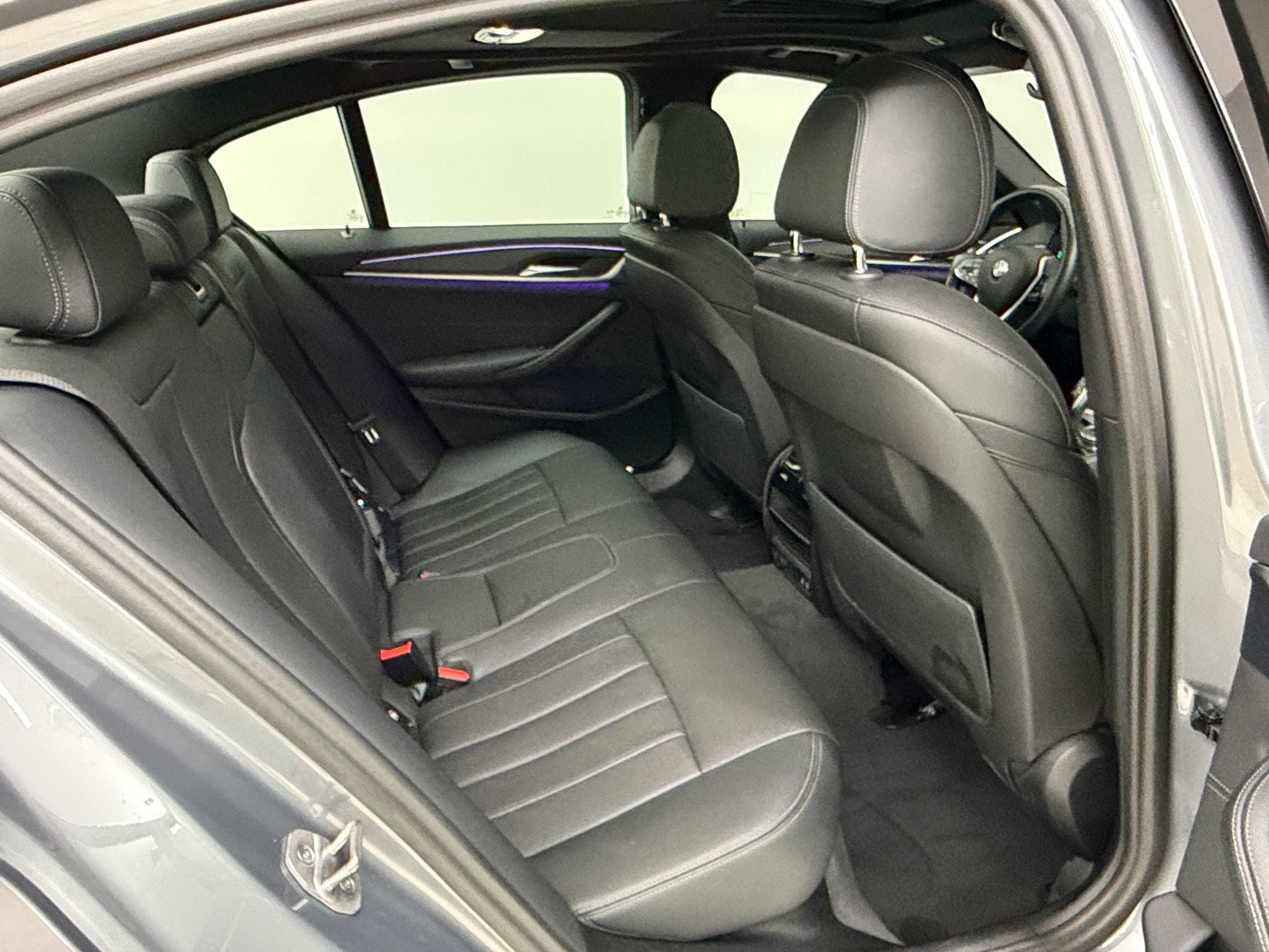 Certified 2023 BMW 530i w/ Convenience Package RWD image 30