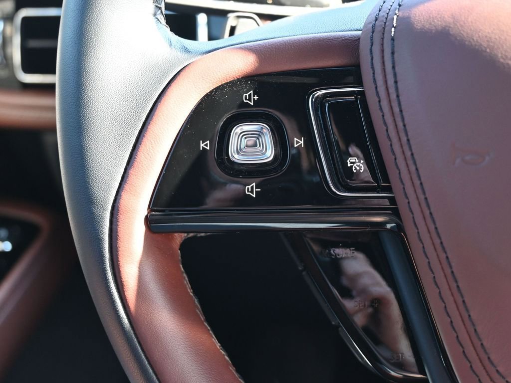 Used 2025 Lincoln Aviator Reserve w/ Illumination Package image 34