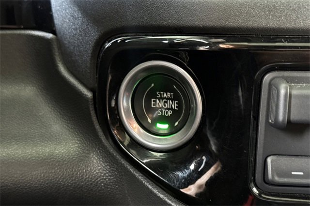 Used 2022 Chevrolet Silverado 1500 ZR2 w/ Technology Package image 21