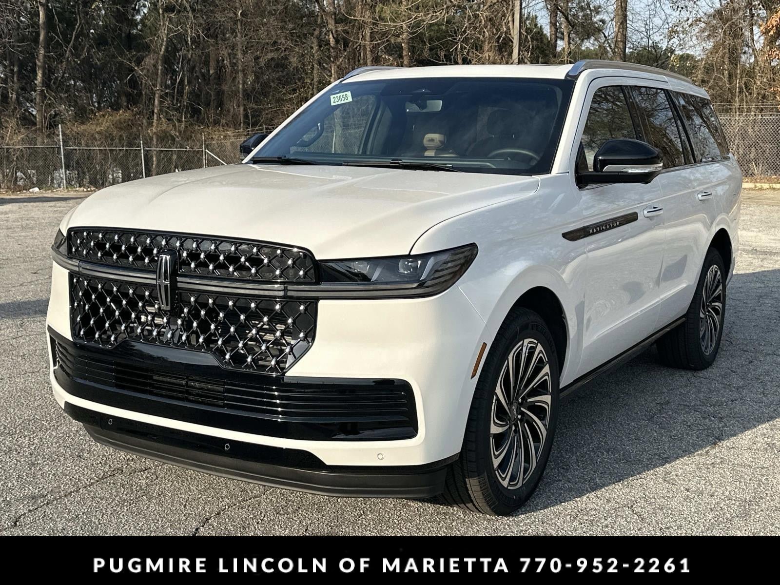 New 2026 Lincoln Navigator Black Label AWD/4WD image 3