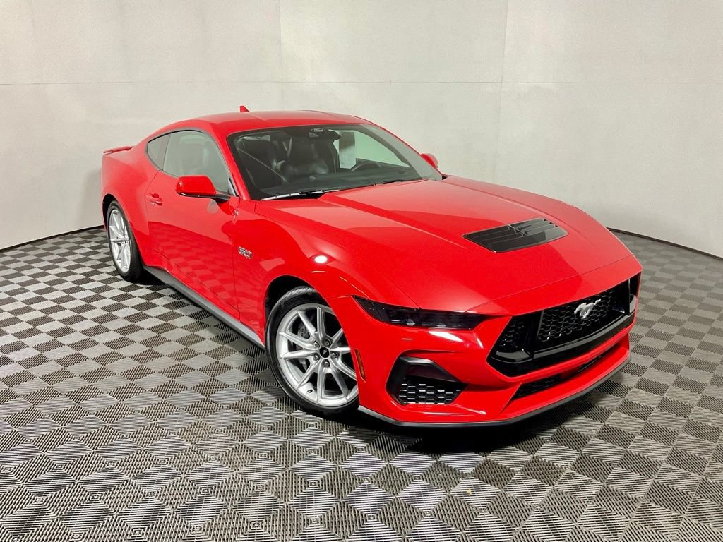 Used 2025 Ford Mustang GT Premium RWD image 5