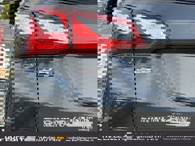 Used 2018 Chevrolet Equinox Premier image 9