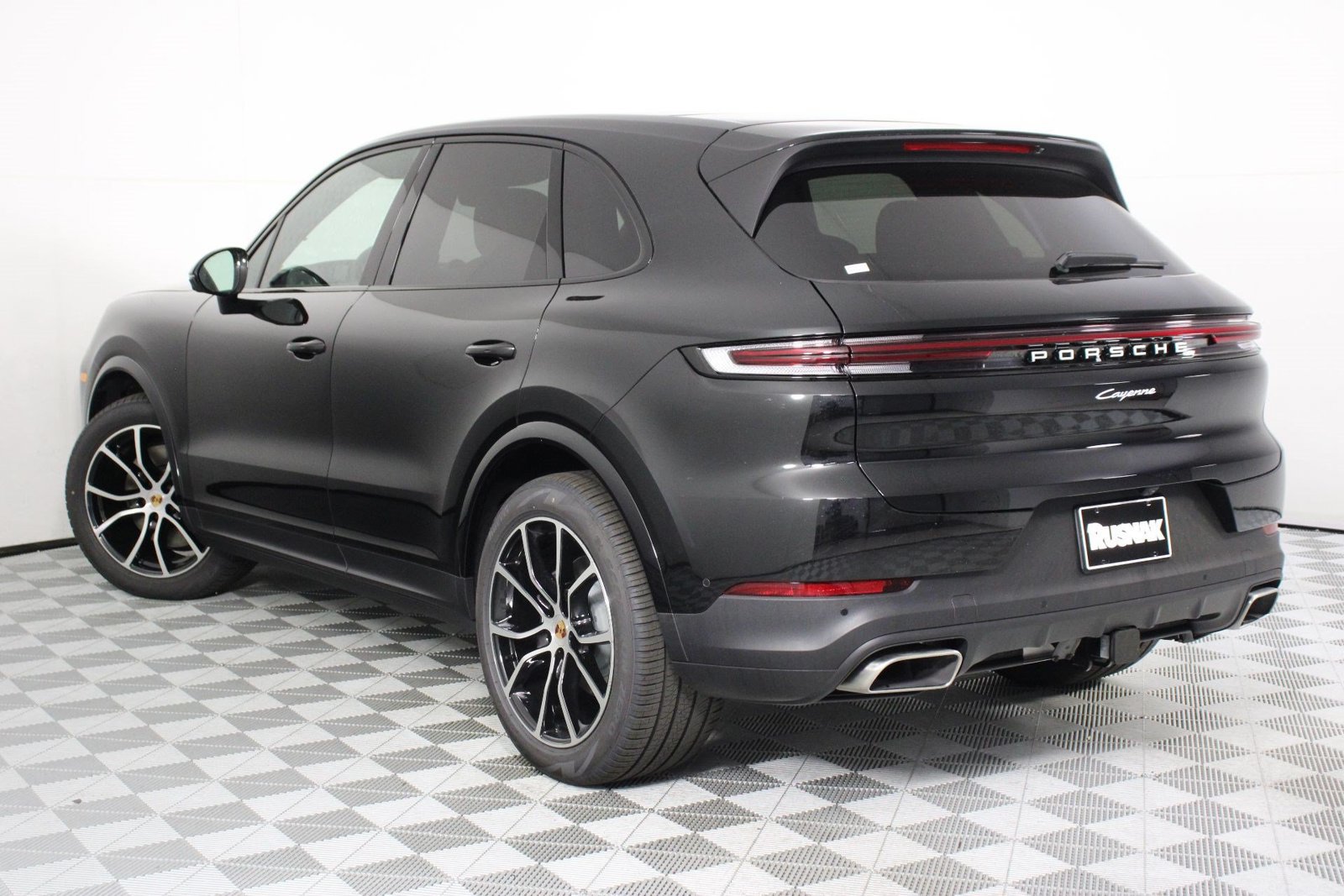 New 2026 Porsche Cayenne AWD/4WD image 3