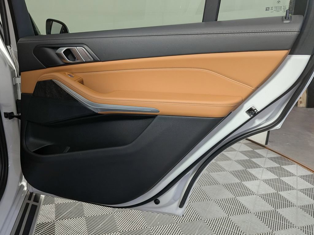 Certified 2023 BMW X7 xDrive40i image 43