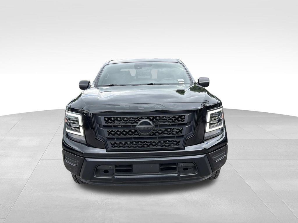 Used 2024 Nissan Titan SV w/ SV Bronze Edition Package RWD image 8