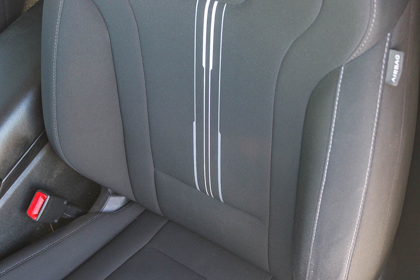 Used 2023 Hyundai Elantra Blue image 23