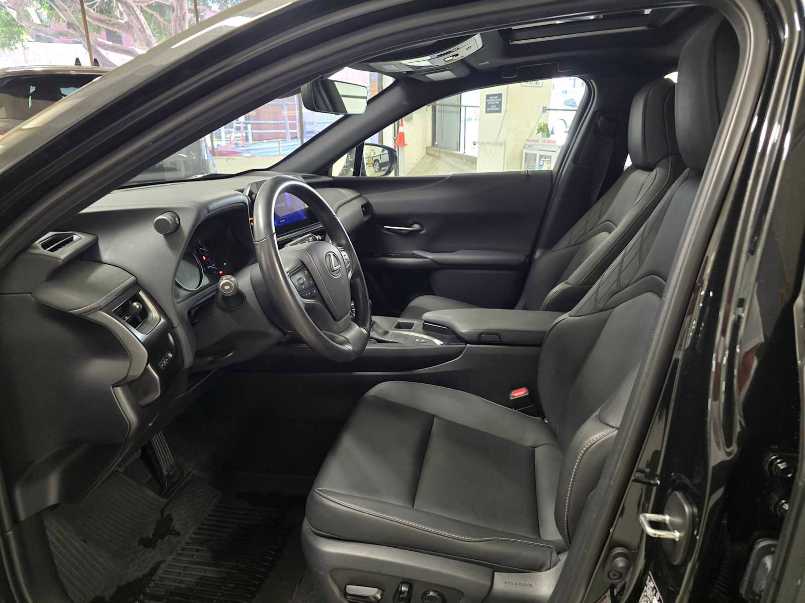 Used 2023 Lexus UX 250h FWD w/ Accessory Package (Z2) image 23