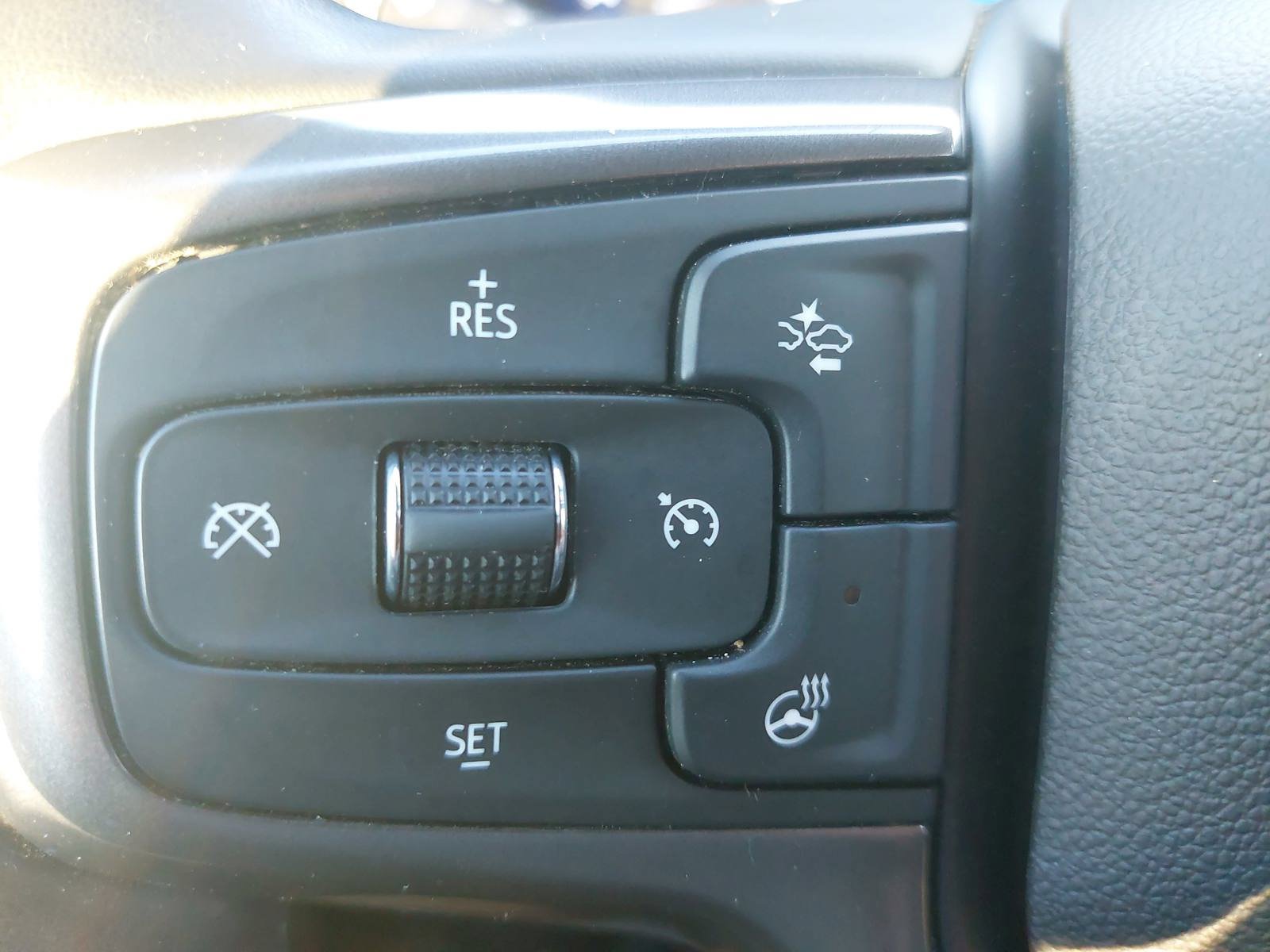 Used 2024 Chevrolet Silverado 2500 High Country w/ Technology Package AWD/4WD image 17
