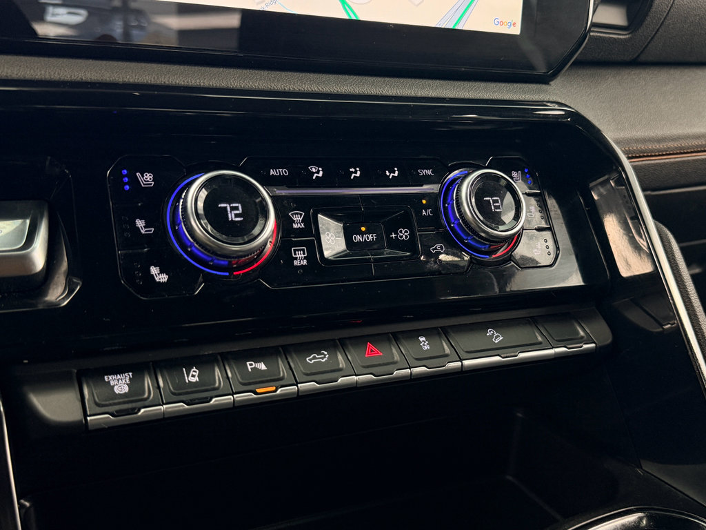 Used 2025 GMC Sierra 2500 AT4 image 27